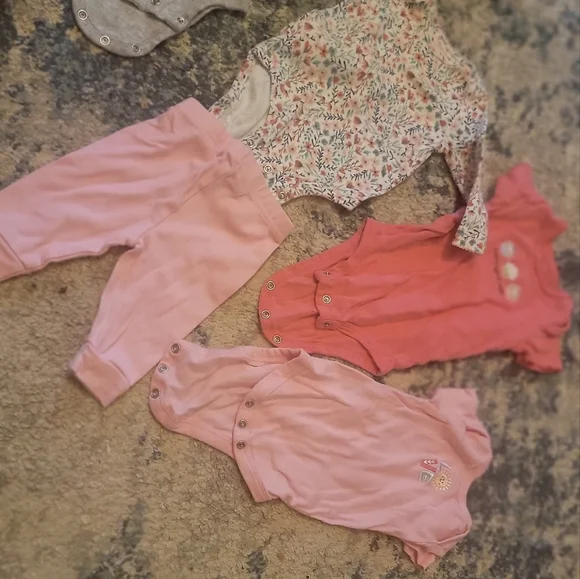 Baby girl clothes - Picture 4 of 6